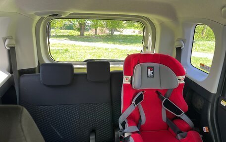 Toyota Roomy I, 2020 год, 1 220 000 рублей, 37 фотография