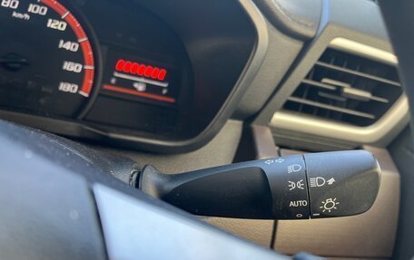 Toyota Roomy I, 2020 год, 1 220 000 рублей, 34 фотография
