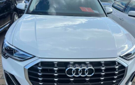 Audi Q3, 2022 год, 2 433 000 рублей, 2 фотография
