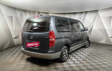 Hyundai H-1 II рестайлинг, 2021 год, 3 999 999 рублей, 2 фотография