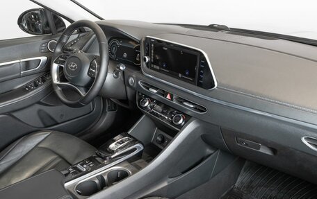 Hyundai Sonata VIII, 2021 год, 2 700 000 рублей, 7 фотография