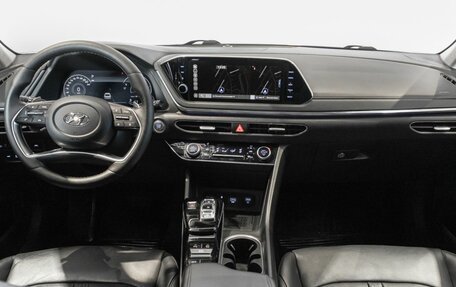Hyundai Sonata VIII, 2021 год, 2 700 000 рублей, 6 фотография