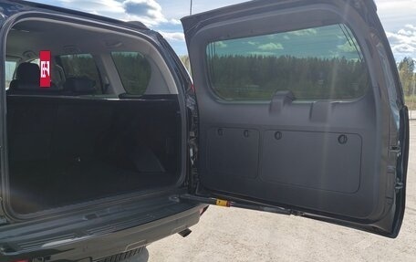 Toyota Land Cruiser Prado 150 рестайлинг 2, 2013 год, 6 000 000 рублей, 8 фотография