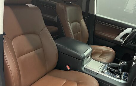 Toyota Land Cruiser 200, 2018 год, 8 600 000 рублей, 16 фотография