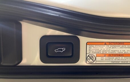Toyota Land Cruiser 200, 2018 год, 8 600 000 рублей, 24 фотография
