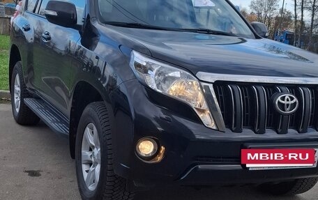 Toyota Land Cruiser Prado 150 рестайлинг 2, 2016 год, 4 700 000 рублей, 12 фотография
