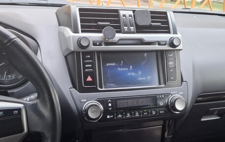 Toyota Land Cruiser Prado 150 рестайлинг 2, 2016 год, 4 700 000 рублей, 26 фотография