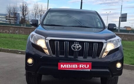 Toyota Land Cruiser Prado 150 рестайлинг 2, 2016 год, 4 700 000 рублей, 13 фотография