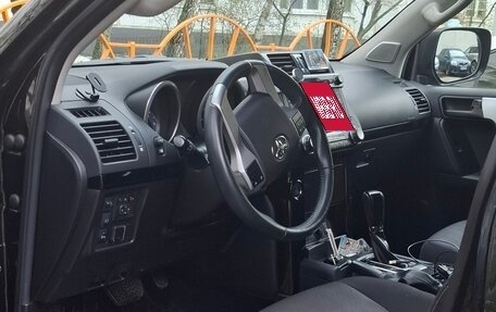 Toyota Land Cruiser Prado 150 рестайлинг 2, 2016 год, 4 700 000 рублей, 28 фотография