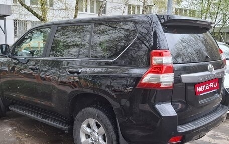 Toyota Land Cruiser Prado 150 рестайлинг 2, 2016 год, 4 700 000 рублей, 31 фотография