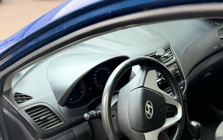 Hyundai Solaris II рестайлинг, 2011 год, 580 000 рублей, 9 фотография