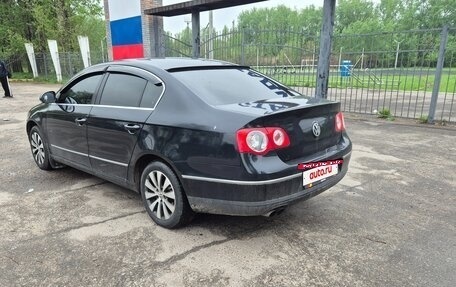 Volkswagen Passat B6, 2006 год, 550 000 рублей, 2 фотография