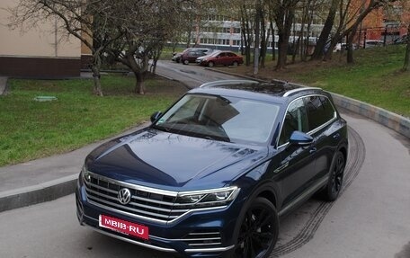 Volkswagen Touareg III, 2018 год, 5 450 000 рублей, 4 фотография
