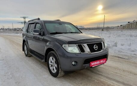 Nissan Pathfinder, 2012 год, 1 150 000 рублей, 2 фотография