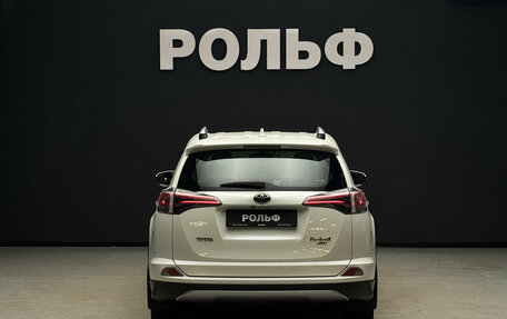 Toyota RAV4, 2017 год, 2 700 000 рублей, 4 фотография