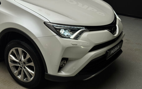 Toyota RAV4, 2017 год, 2 700 000 рублей, 8 фотография