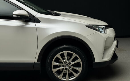 Toyota RAV4, 2017 год, 2 700 000 рублей, 7 фотография