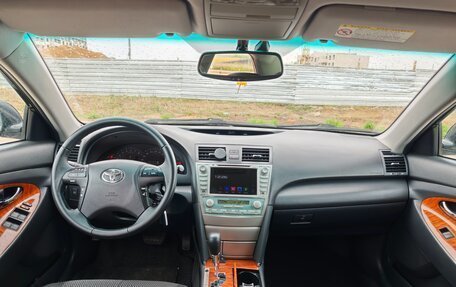 Toyota Camry, 2009 год, 1 240 000 рублей, 2 фотография