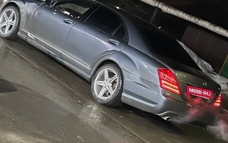 Mercedes-Benz S-Класс, 2006 год, 950 000 рублей, 2 фотография