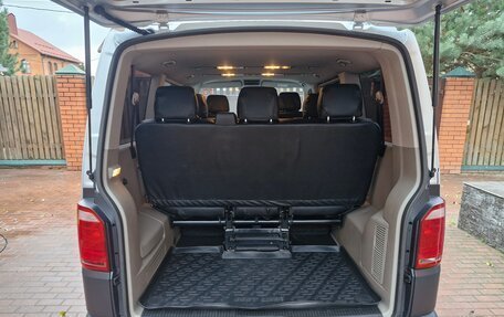 Volkswagen Caravelle T6 рестайлинг, 2015 год, 2 600 000 рублей, 6 фотография