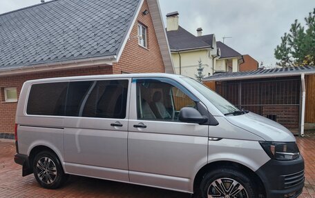 Volkswagen Caravelle T6 рестайлинг, 2015 год, 2 600 000 рублей, 8 фотография
