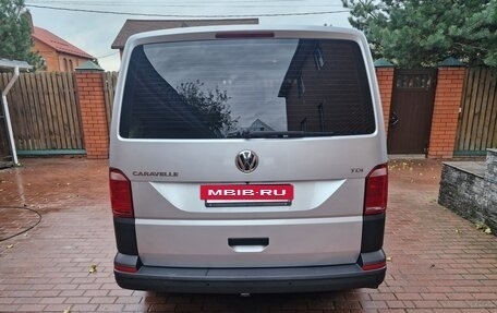 Volkswagen Caravelle T6 рестайлинг, 2015 год, 2 600 000 рублей, 7 фотография