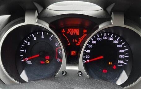 Nissan Juke II, 2011 год, 870 000 рублей, 8 фотография