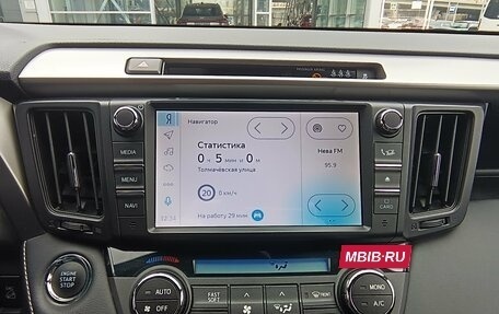 Toyota RAV4, 2019 год, 2 690 000 рублей, 11 фотография