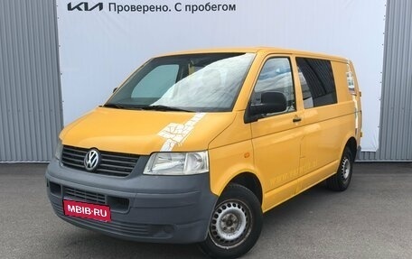 Volkswagen Transporter T5 рестайлинг, 2006 год, 850 000 рублей, 1 фотография