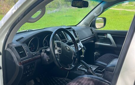 Toyota Land Cruiser 200, 2013 год, 4 333 000 рублей, 9 фотография