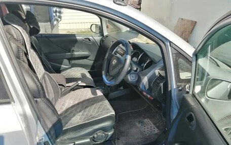 Honda Fit III, 2002 год, 350 000 рублей, 3 фотография