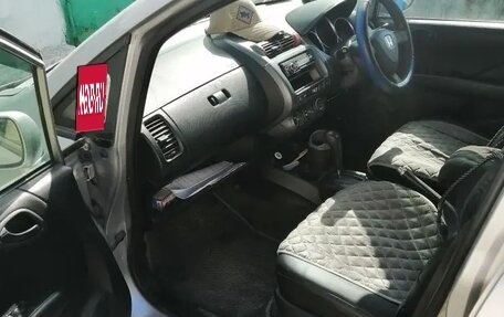 Honda Fit III, 2002 год, 350 000 рублей, 9 фотография