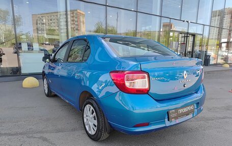 Renault Logan II, 2015 год, 859 800 рублей, 8 фотография