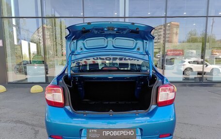 Renault Logan II, 2015 год, 859 800 рублей, 12 фотография
