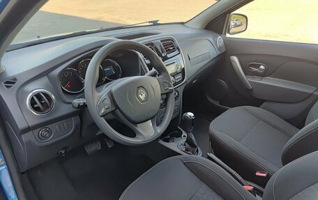 Renault Logan II, 2015 год, 859 800 рублей, 20 фотография