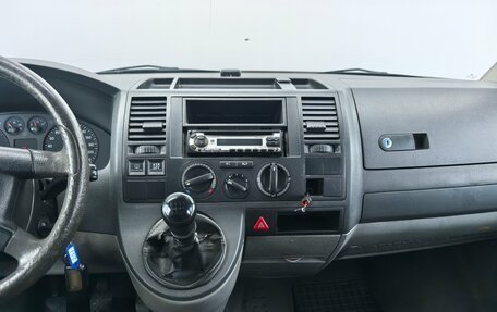 Volkswagen Transporter T5 рестайлинг, 2006 год, 850 000 рублей, 13 фотография