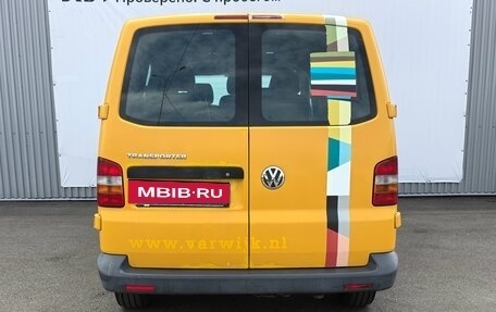 Volkswagen Transporter T5 рестайлинг, 2006 год, 850 000 рублей, 6 фотография