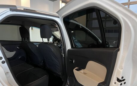 Renault Logan II, 2019 год, 1 040 000 рублей, 17 фотография