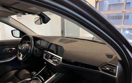 BMW 3 серия, 2021 год, 3 200 000 рублей, 12 фотография