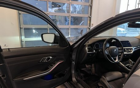 BMW 3 серия, 2021 год, 3 200 000 рублей, 18 фотография