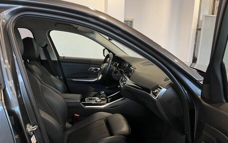 BMW 3 серия, 2021 год, 3 200 000 рублей, 26 фотография