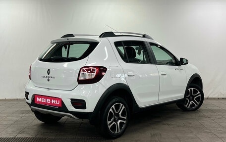 Renault Sandero II рестайлинг, 2022 год, 1 410 000 рублей, 2 фотография