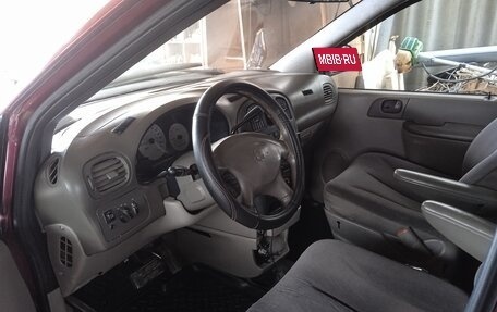 Dodge Caravan IV, 2001 год, 600 000 рублей, 3 фотография