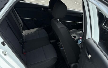 Hyundai Solaris II рестайлинг, 2017 год, 879 000 рублей, 7 фотография