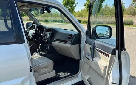 Mitsubishi Pajero IV, 2014 год, 3 200 000 рублей, 9 фотография