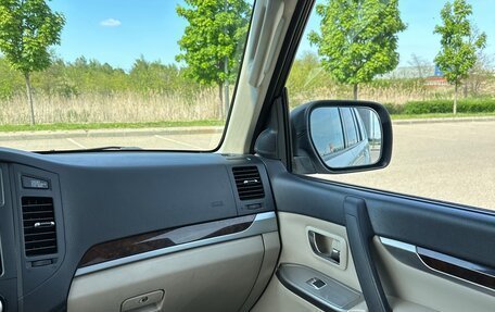 Mitsubishi Pajero IV, 2014 год, 3 200 000 рублей, 10 фотография