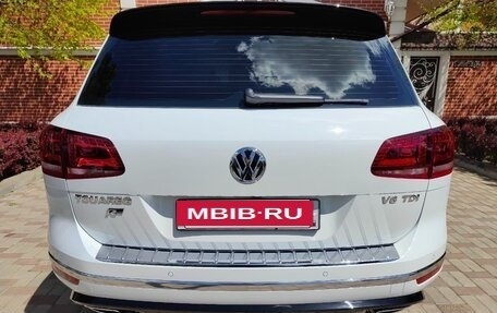 Volkswagen Touareg III, 2017 год, 3 850 000 рублей, 4 фотография