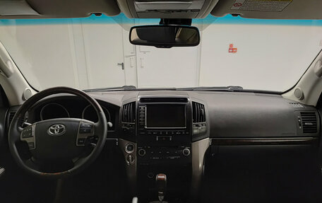 Toyota Land Cruiser 200, 2008 год, 2 750 000 рублей, 18 фотография