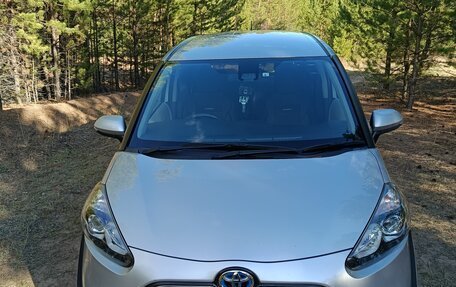 Toyota Sienta II, 2018 год, 1 250 000 рублей, 2 фотография