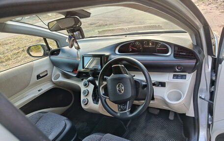 Toyota Sienta II, 2018 год, 1 250 000 рублей, 14 фотография